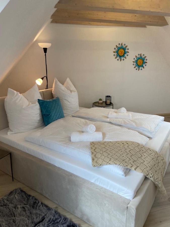 Am Exklusives Loft Mit 3 Schlafzimmern, Netflix, Zentral, Parkplatz Amberg Exterior photo